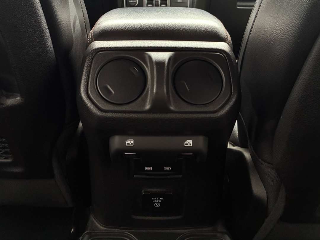 2022 Jeep Gladiator Mojave - Image 23