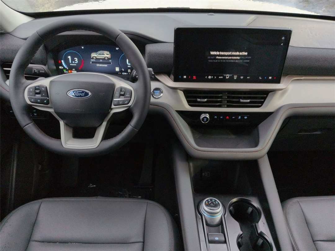 2026 Ford Explorer Active - Image 21