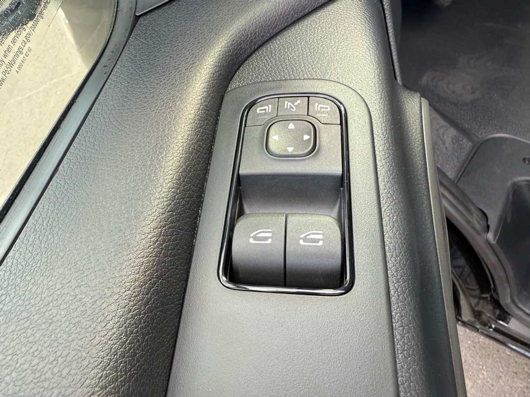 2025 Mercedes-Benz Sprinter 2500 Passenger 144 WB - Image 25