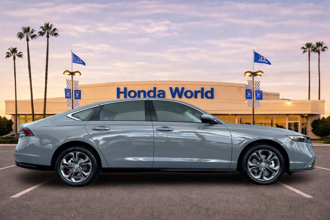 2026 Honda Accord EXL - Image 3