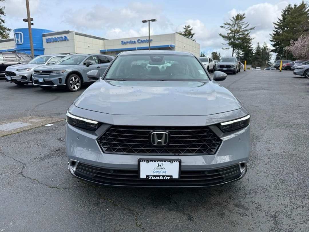 2025 Honda Accord Touring - Image 3