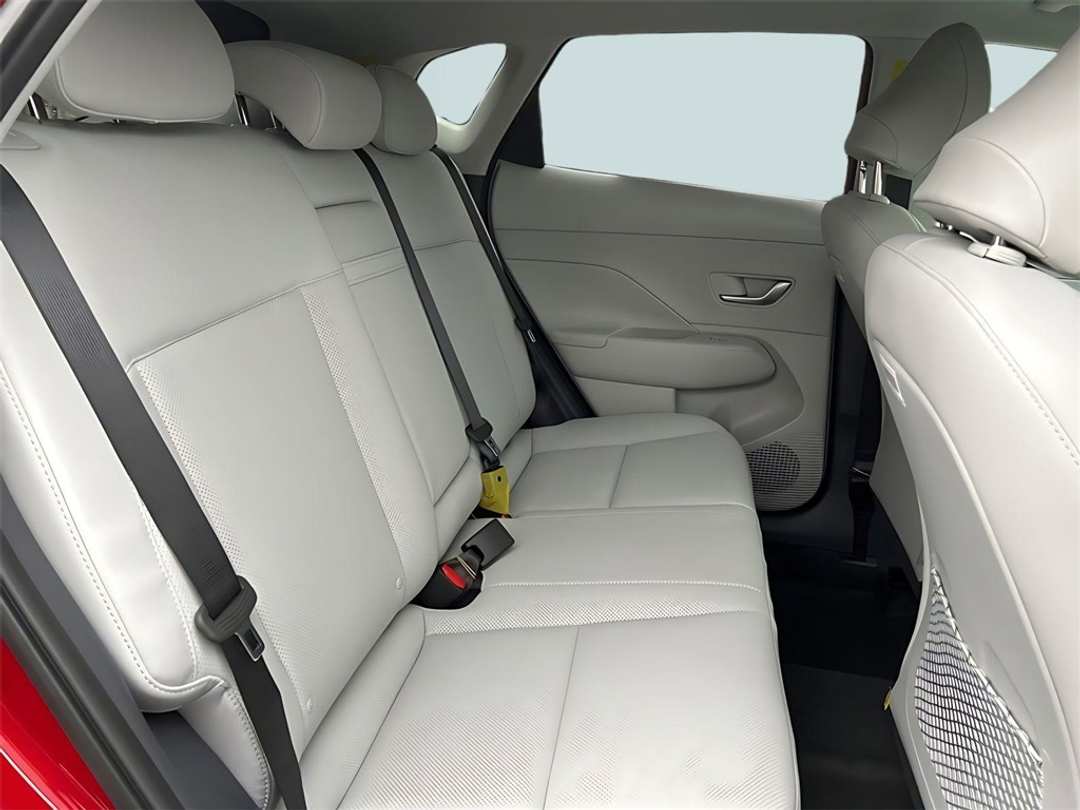 2026 Hyundai Kona SEL Premium - Image 12
