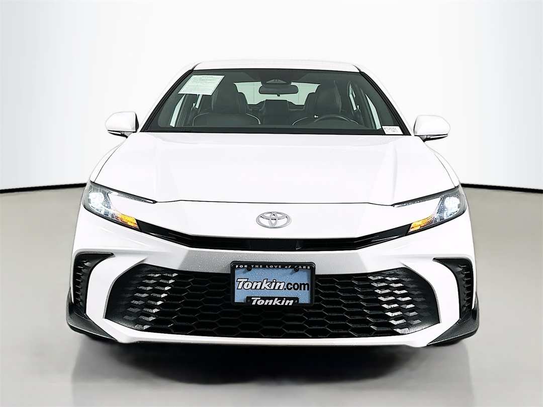 2025 Toyota Camry SE - Image 2
