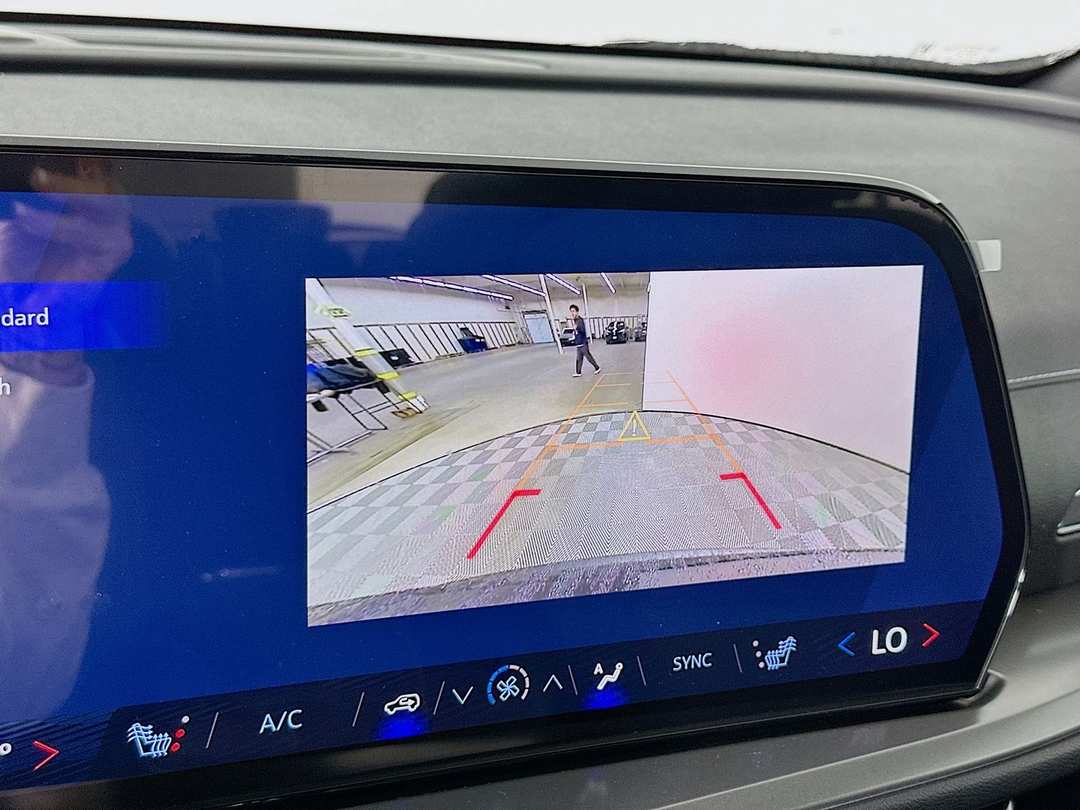 2026 Chevrolet Traverse LT - Image 14