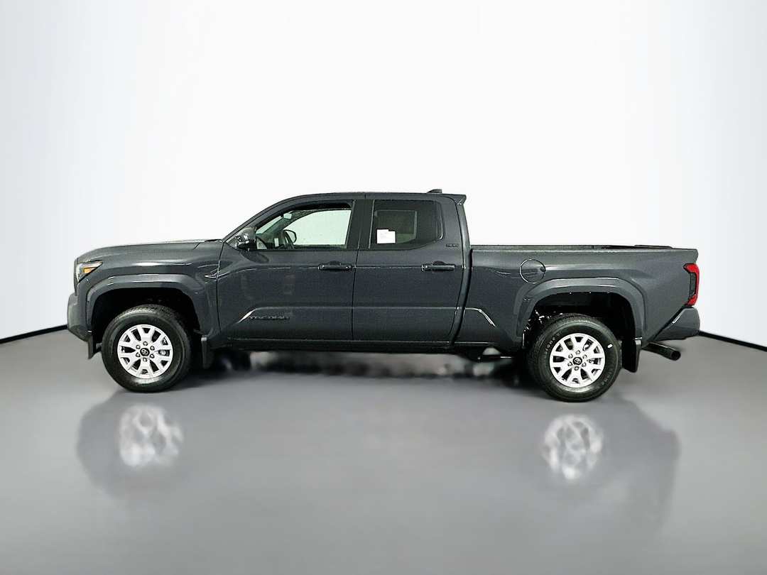2026 Toyota Tacoma SR5 - Image 4