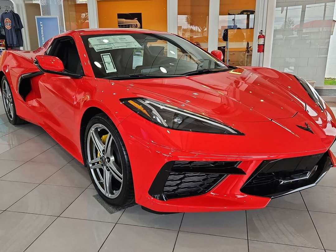 2026 Chevrolet Corvette Stingray - Image 8