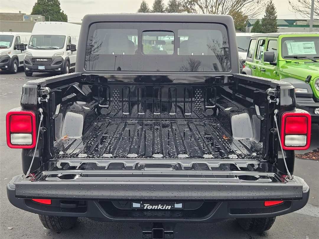 2026 Jeep Gladiator Sport - Image 28