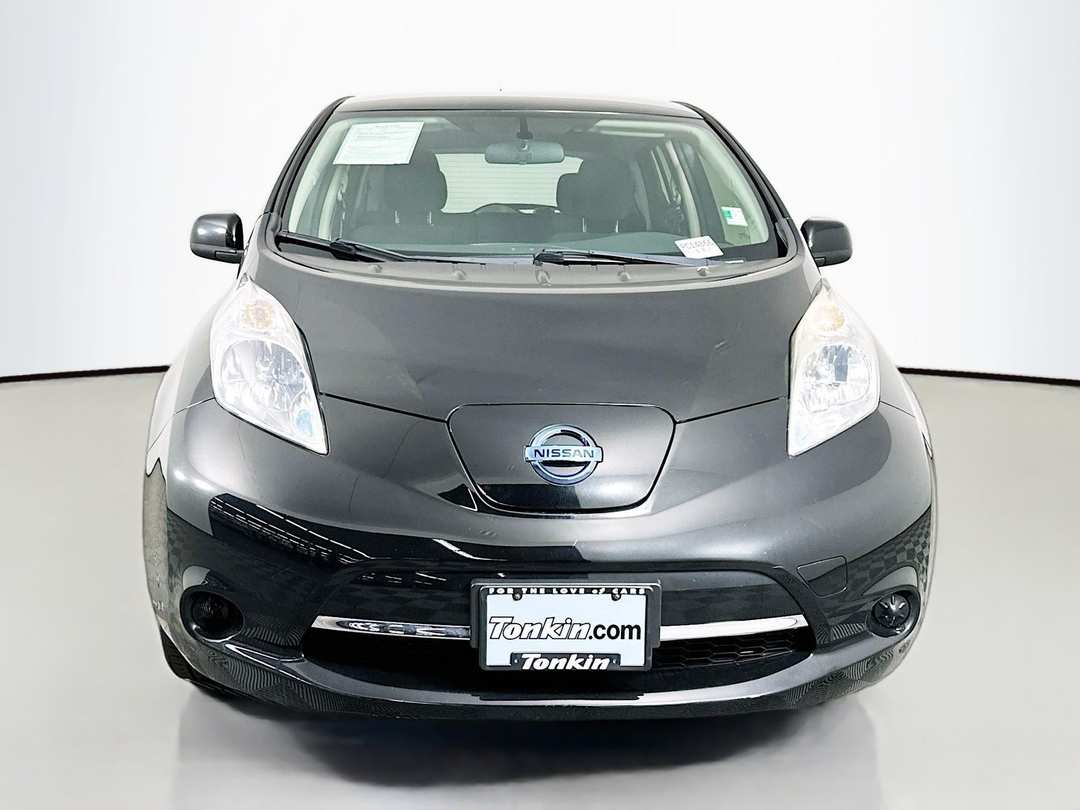 2015 Nissan LEAF S - Image 2