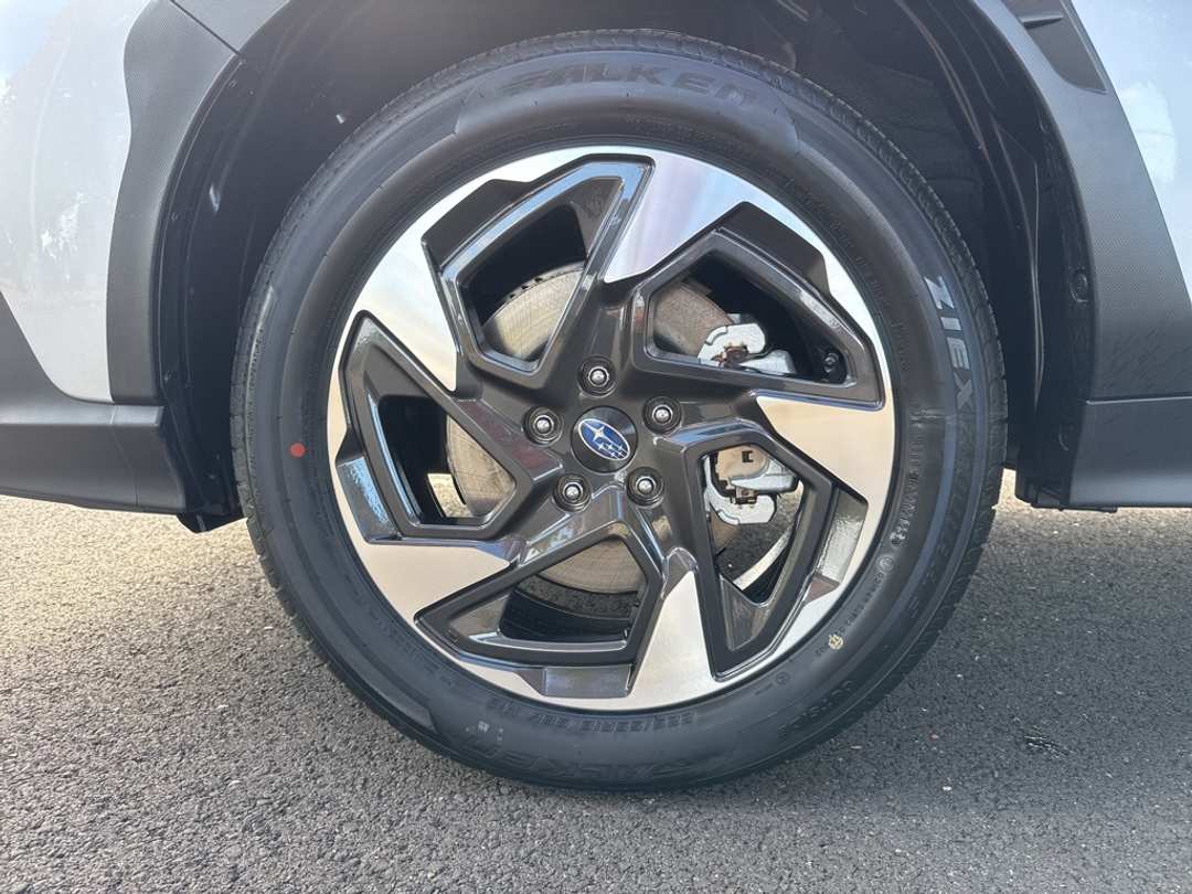 2025 Subaru Crosstrek Limited - Image 10