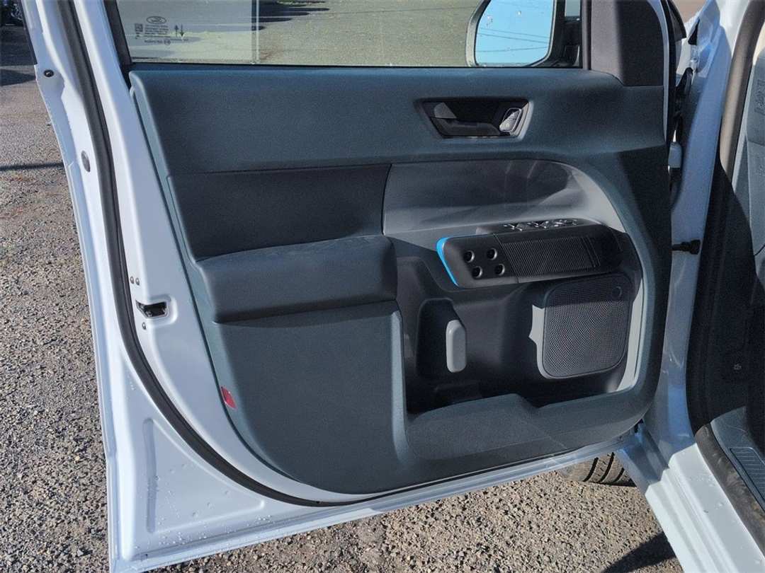 2026 Ford Maverick Lobo Standard - Image 9