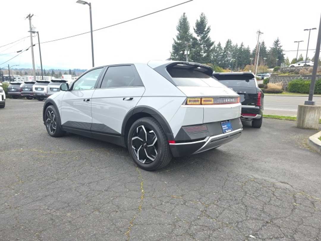 2022 Hyundai Ioniq 5 SEL - Image 7