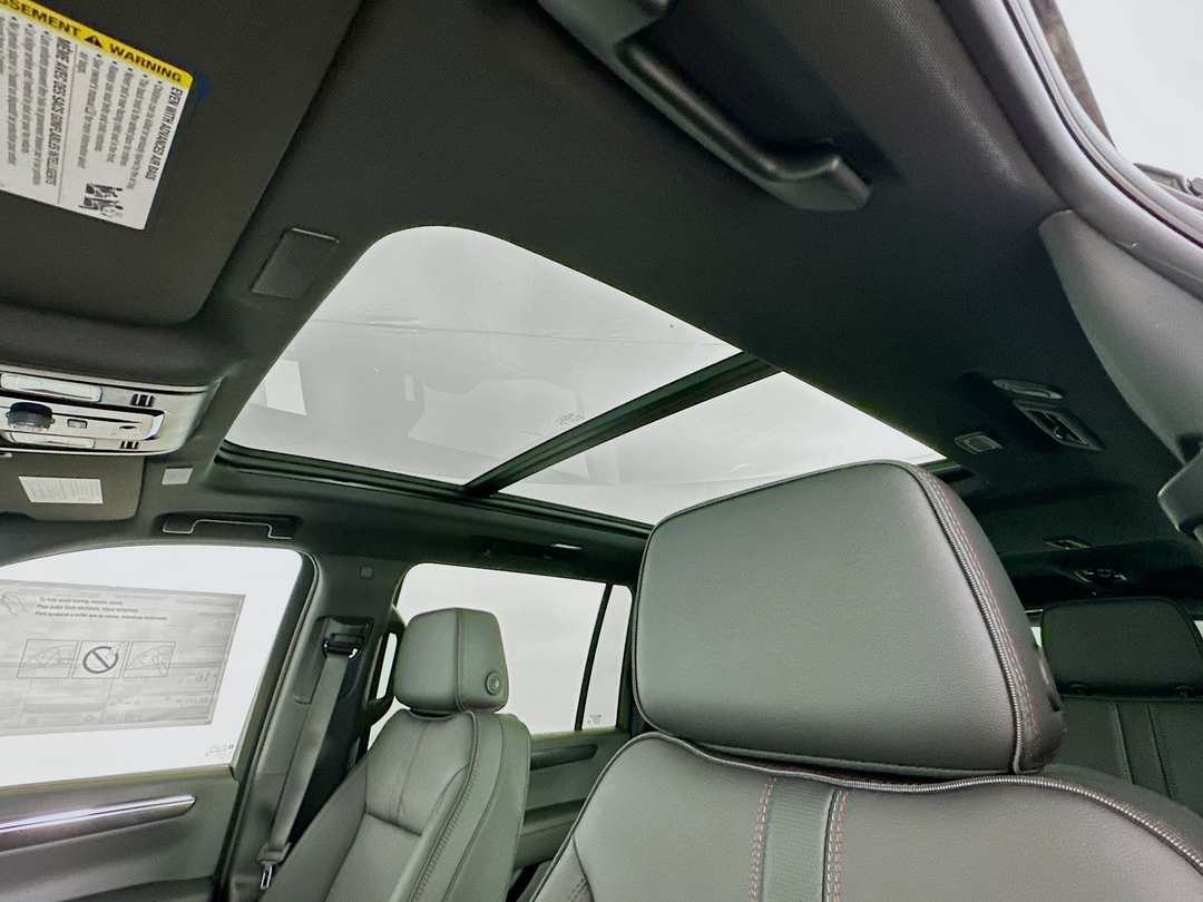 2026 Chevrolet Suburban RST - Image 22