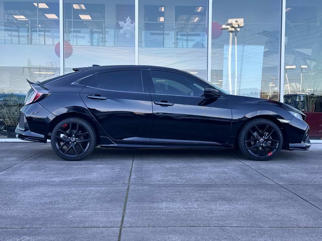 2018 Honda Civic Sport - Image 2