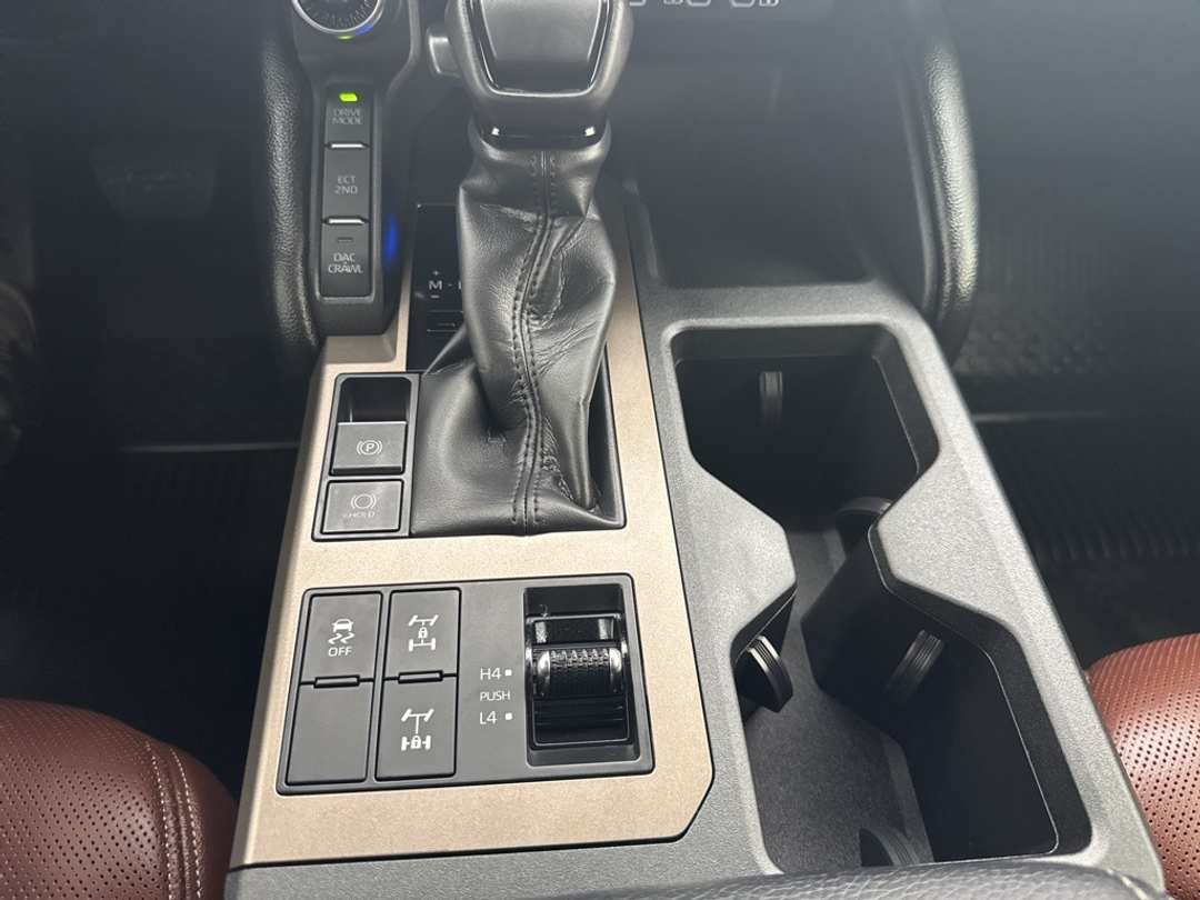 2025 Toyota Land Cruiser Base - Image 19