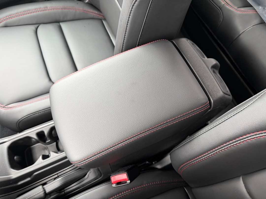 2026 Jeep Gladiator Rubicon - Image 25