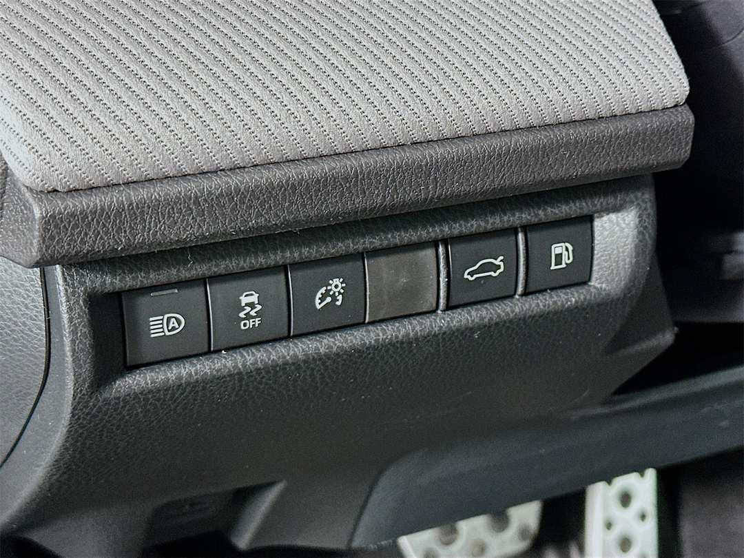 2026 Toyota Camry XSE - Image 10