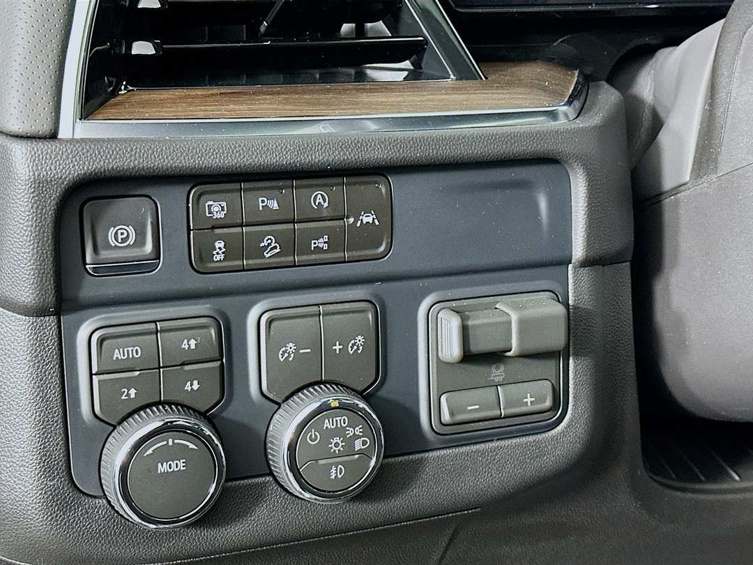 2026 Chevrolet Tahoe High Country - Image 10