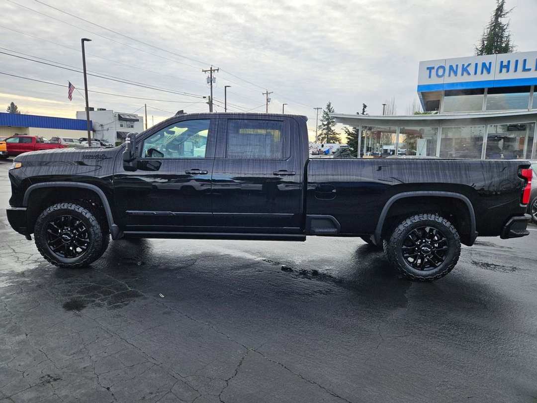 2026 Chevrolet Silverado 3500Hd High Country - Image 3