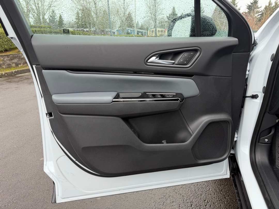 2026 Honda Prologue Touring - Image 12