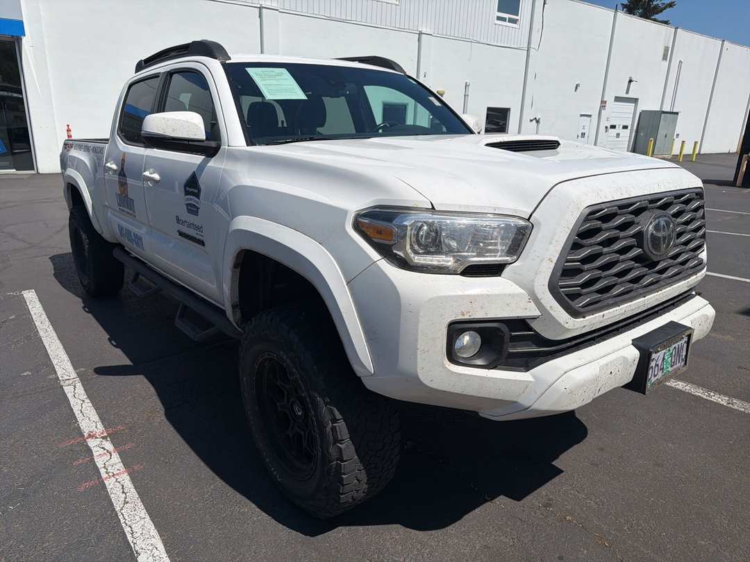 2021 Toyota Tacoma TRD Sport - Image 3