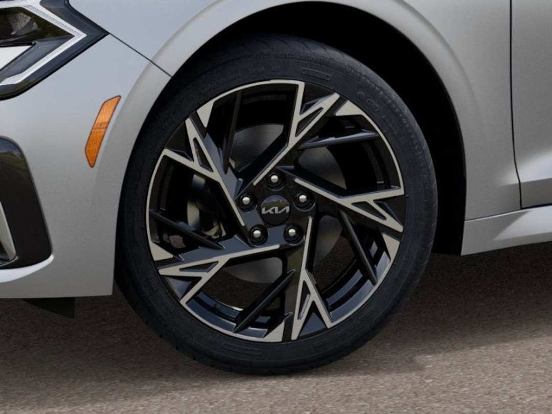 2026 Kia K5 GTLine - Image 9