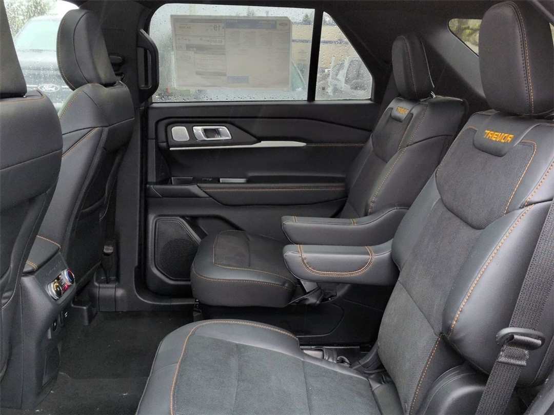 2026 Ford Explorer Tremor - Image 25