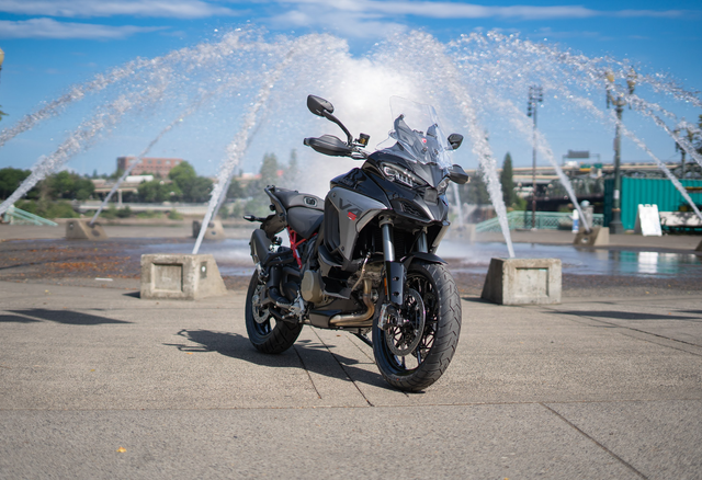 2025 Ducati Multistrada V4 S Travel & Radar
