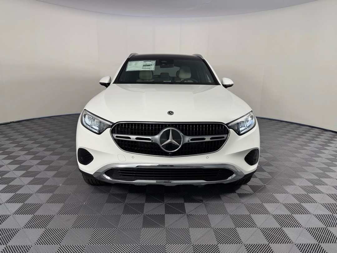 2026 Mercedes-Benz GLC 300 - Image 2