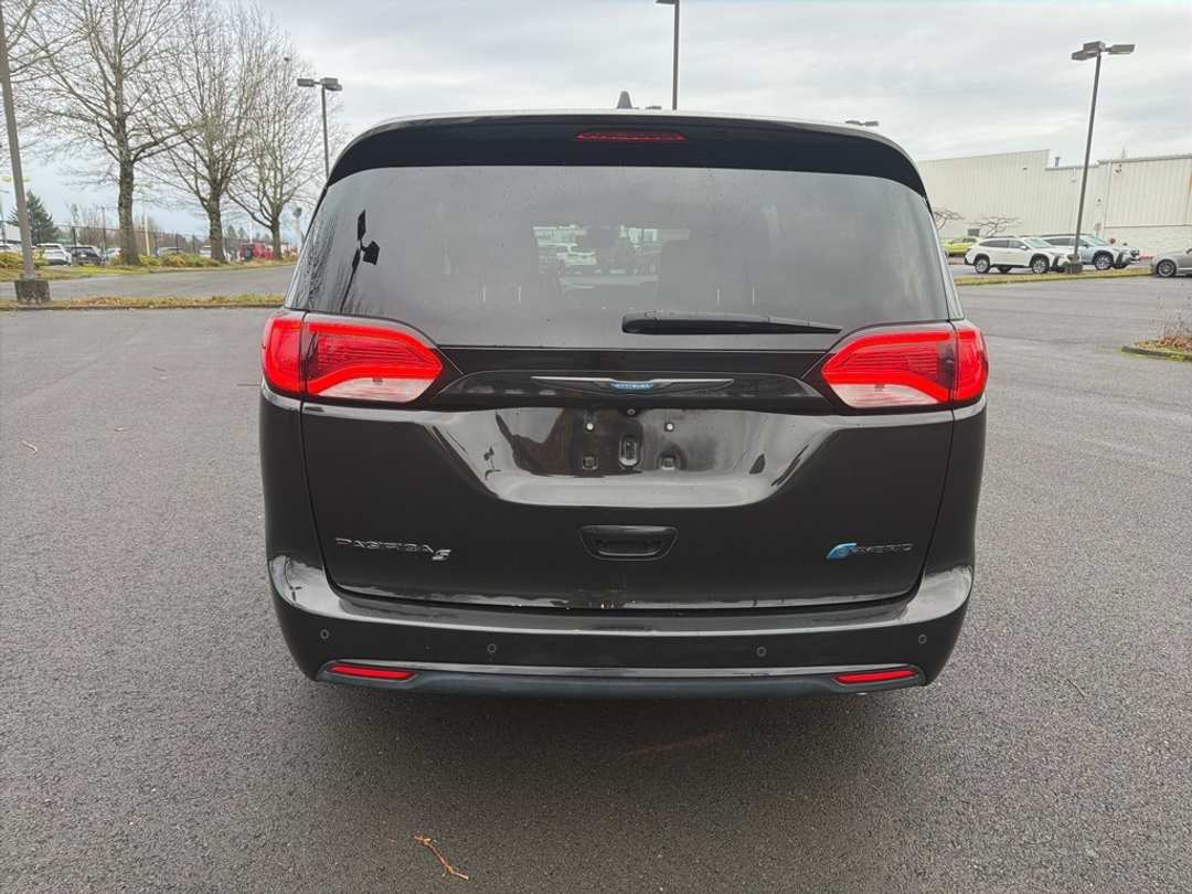 2019 Chrysler Pacifica Limited - Image 6