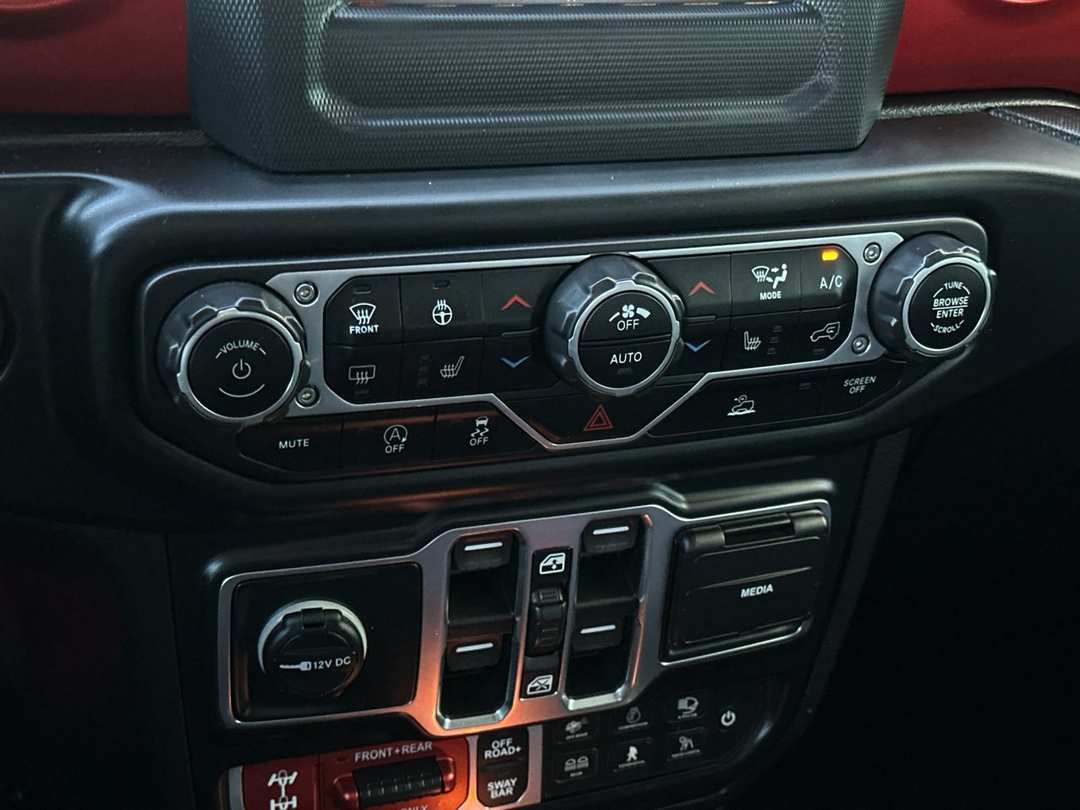 2021 Jeep Gladiator Rubicon - Image 18