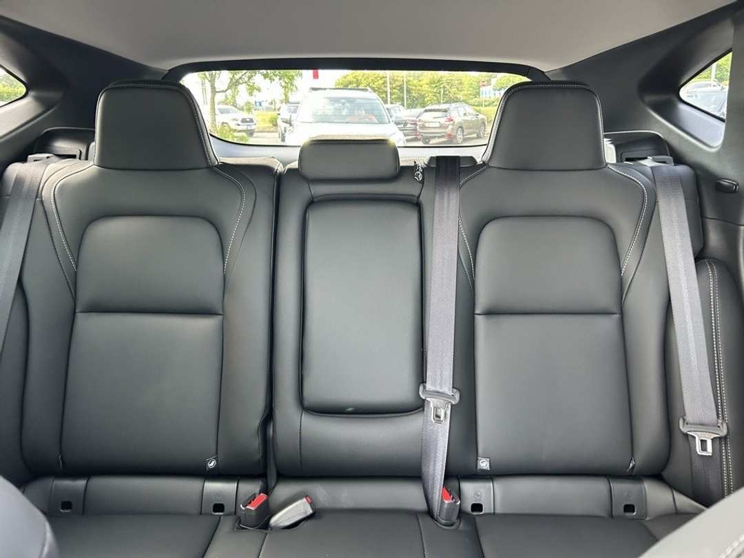 2025 Nissan Murano SL - Image 19