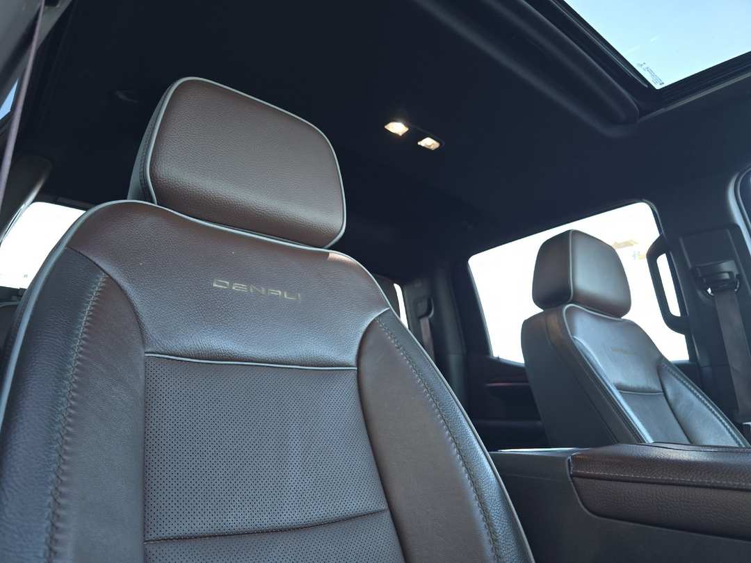 2022 GMC Sierra 1500 Denali - Image 15