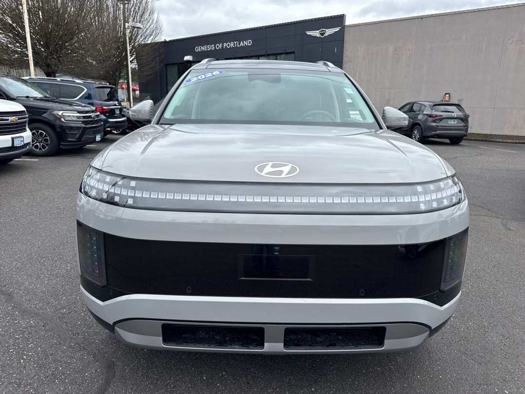 2026 Hyundai Ioniq 9 Performance Limited - Image 2