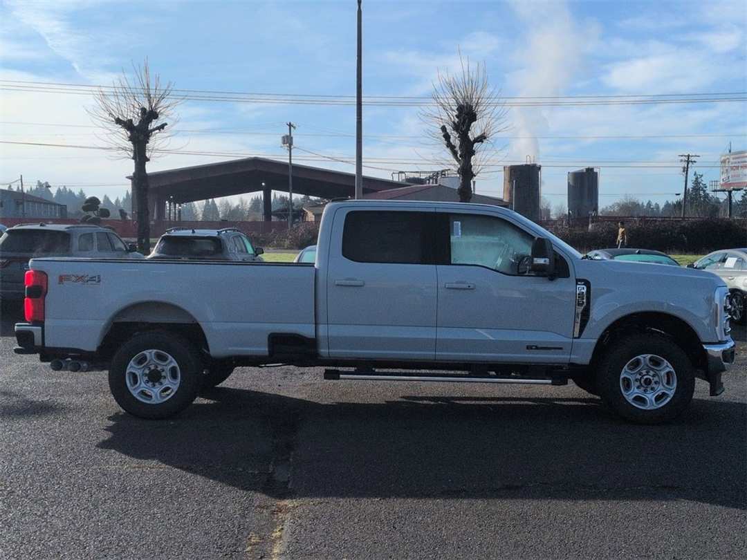 2026 Ford F-250Sd XLT - Image 6