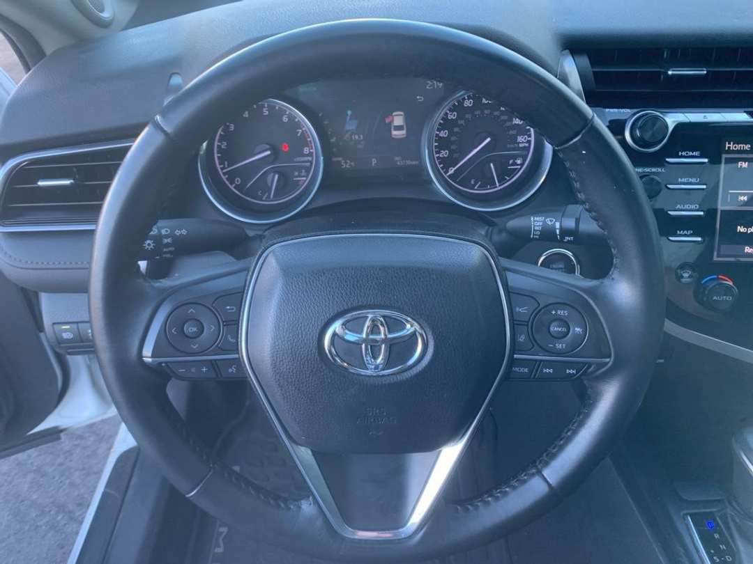 2019 Toyota Camry L - Image 12