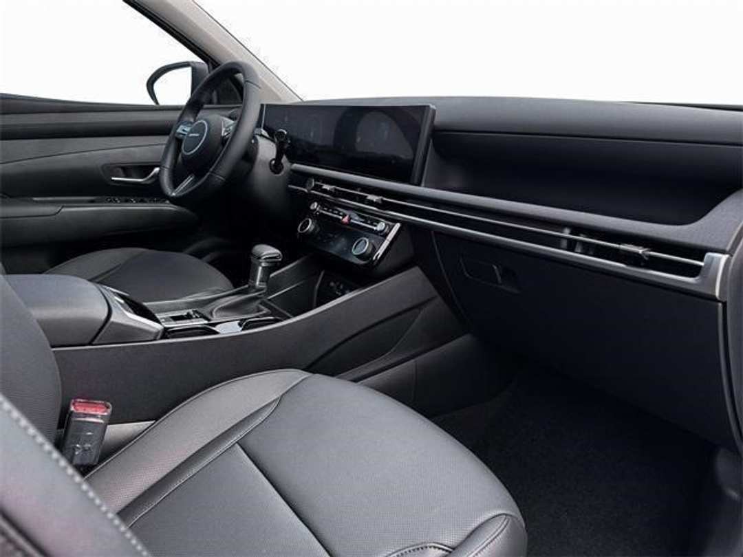 2026 Hyundai Tucson SEL Premium - Image 15