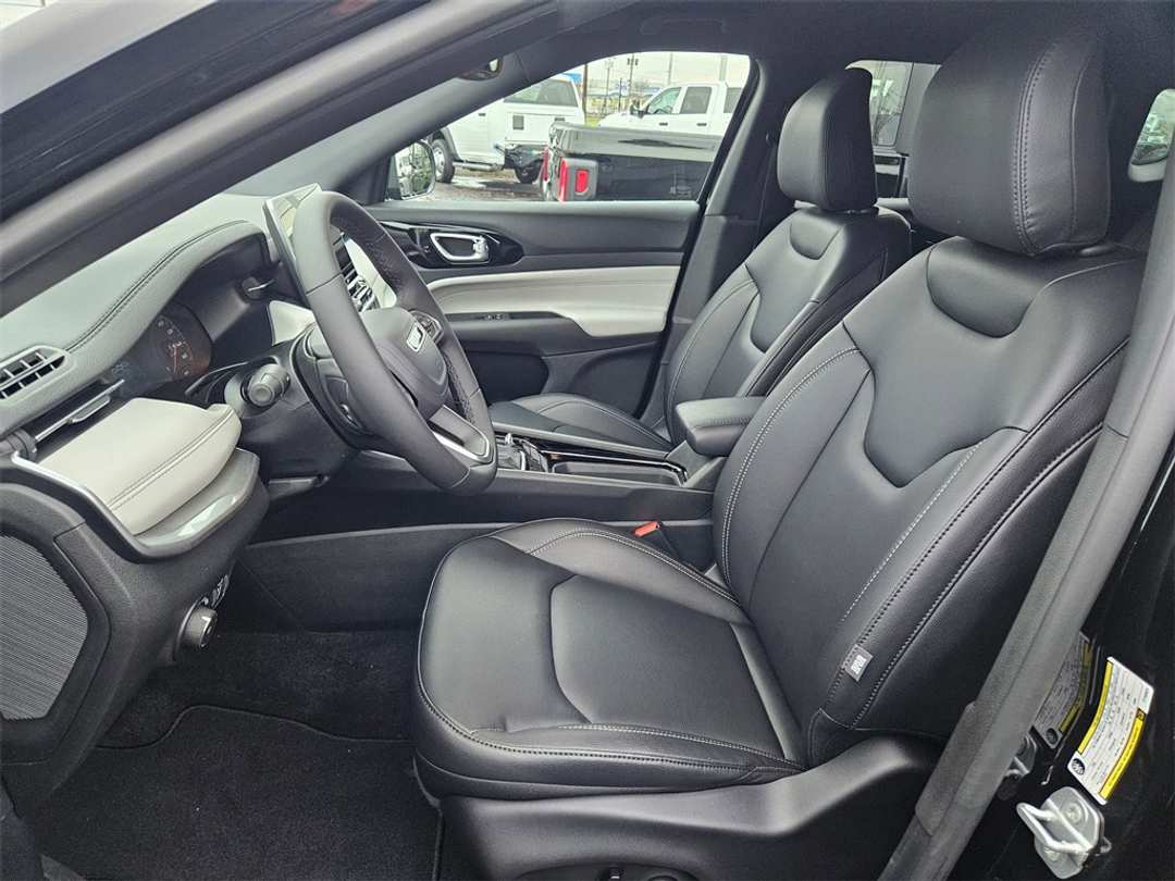 2026 Jeep Compass Limited - Image 14