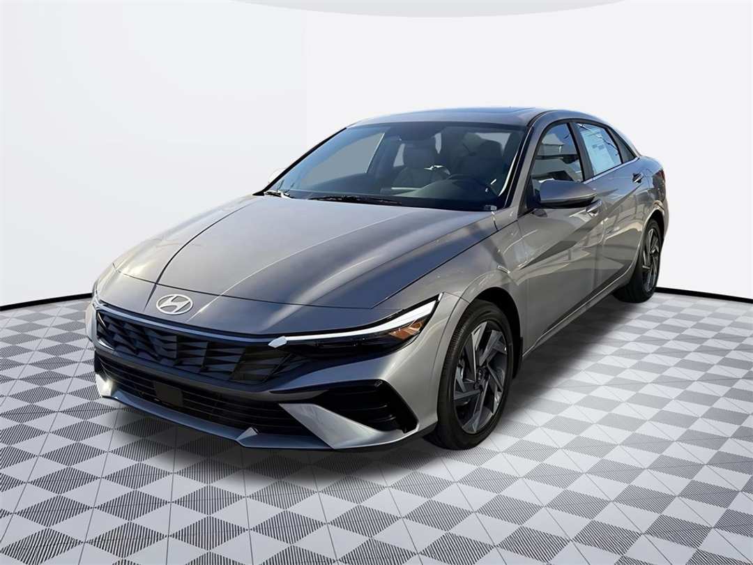 2026 Hyundai Elantra Limited - Image 4