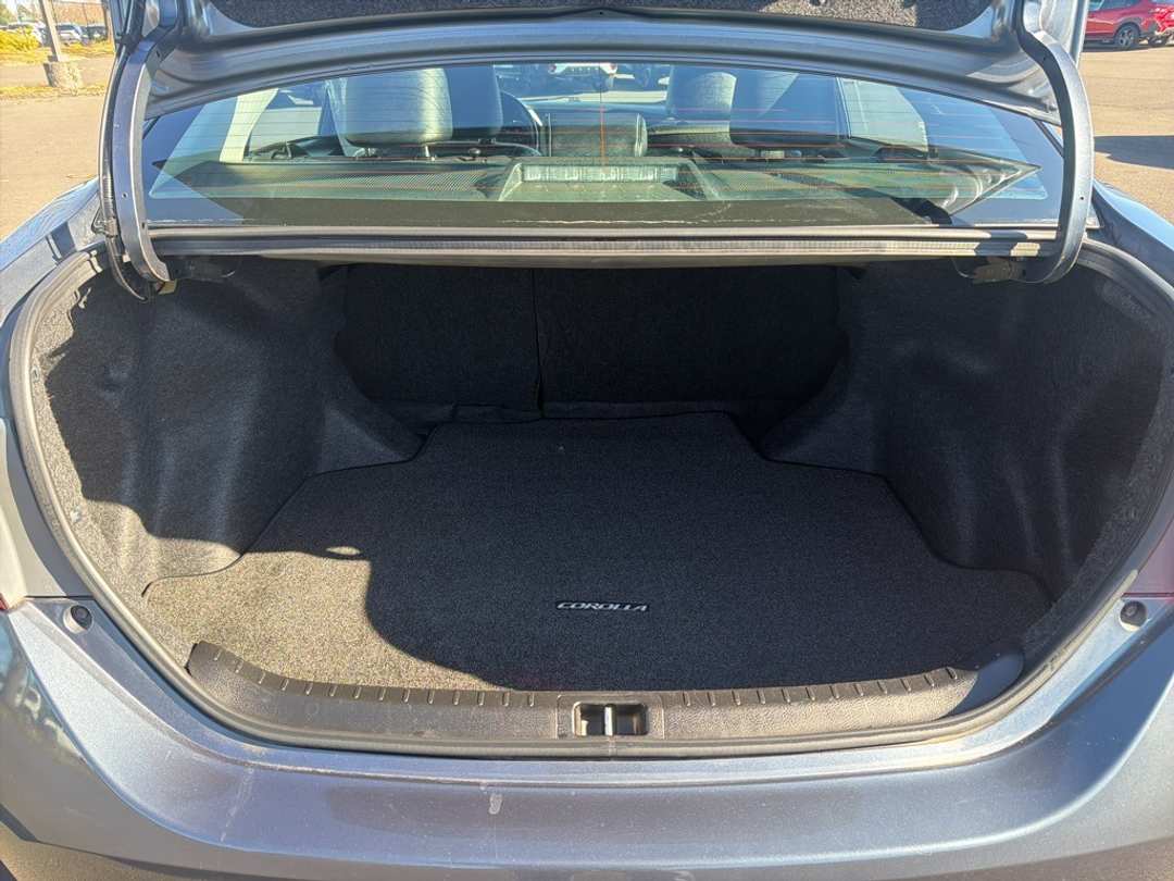 2018 Toyota Corolla L - Image 19