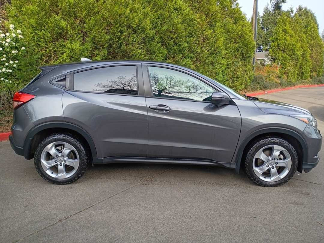 2016 Honda HR-V EX - Image 3