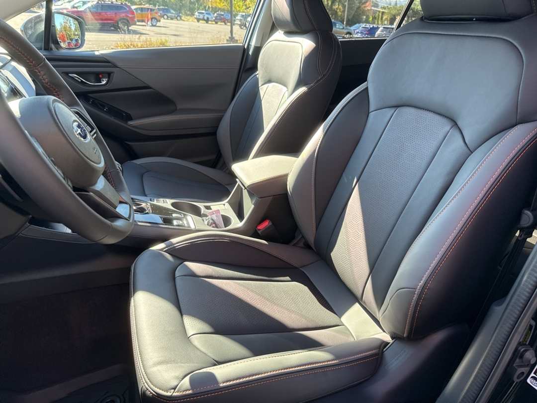 2025 Subaru Crosstrek Limited - Image 15