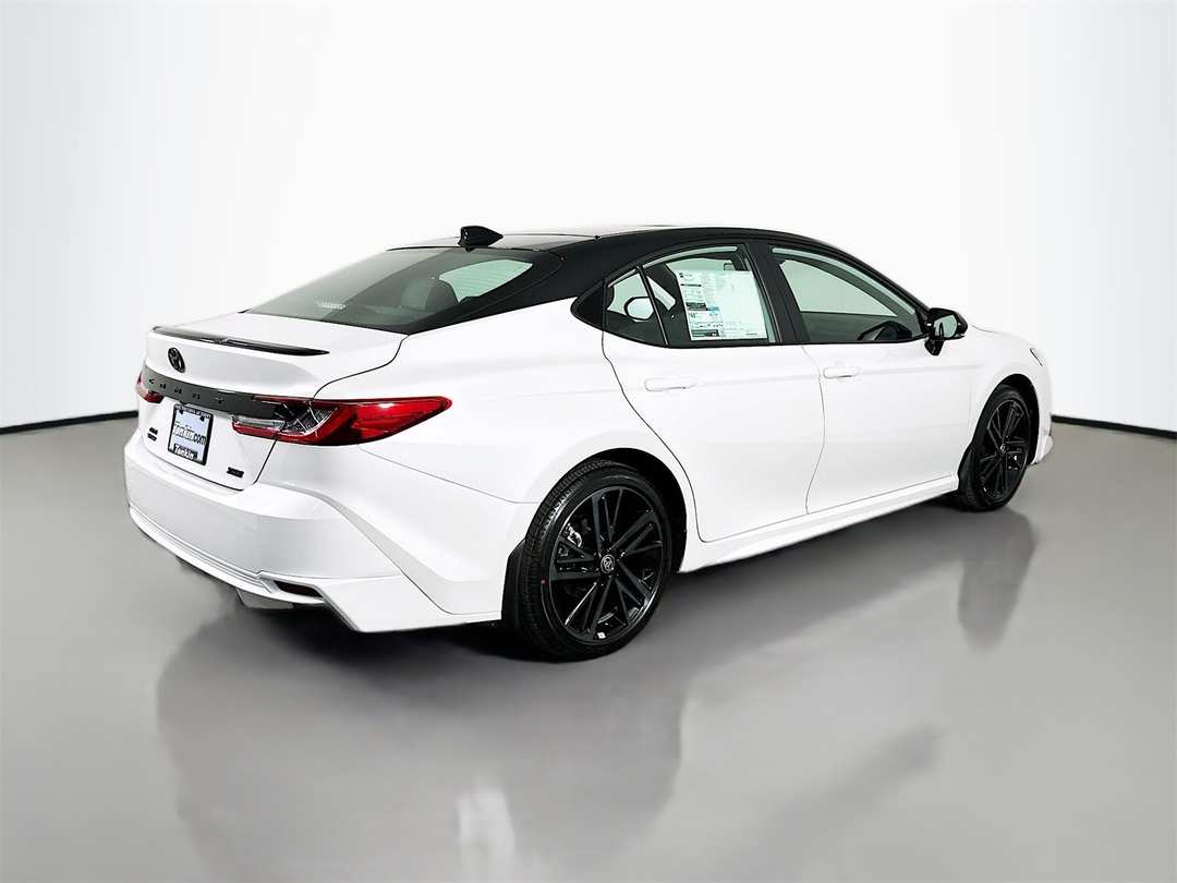 2026 Toyota Camry XSE - Image 7