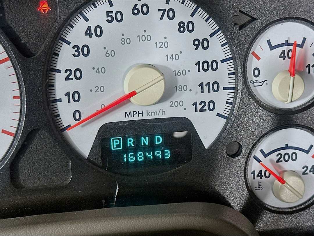 2007 Dodge Ram 2500 SLT - Image 13