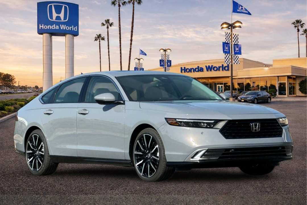 2026 Honda Accord Touring - Image 2