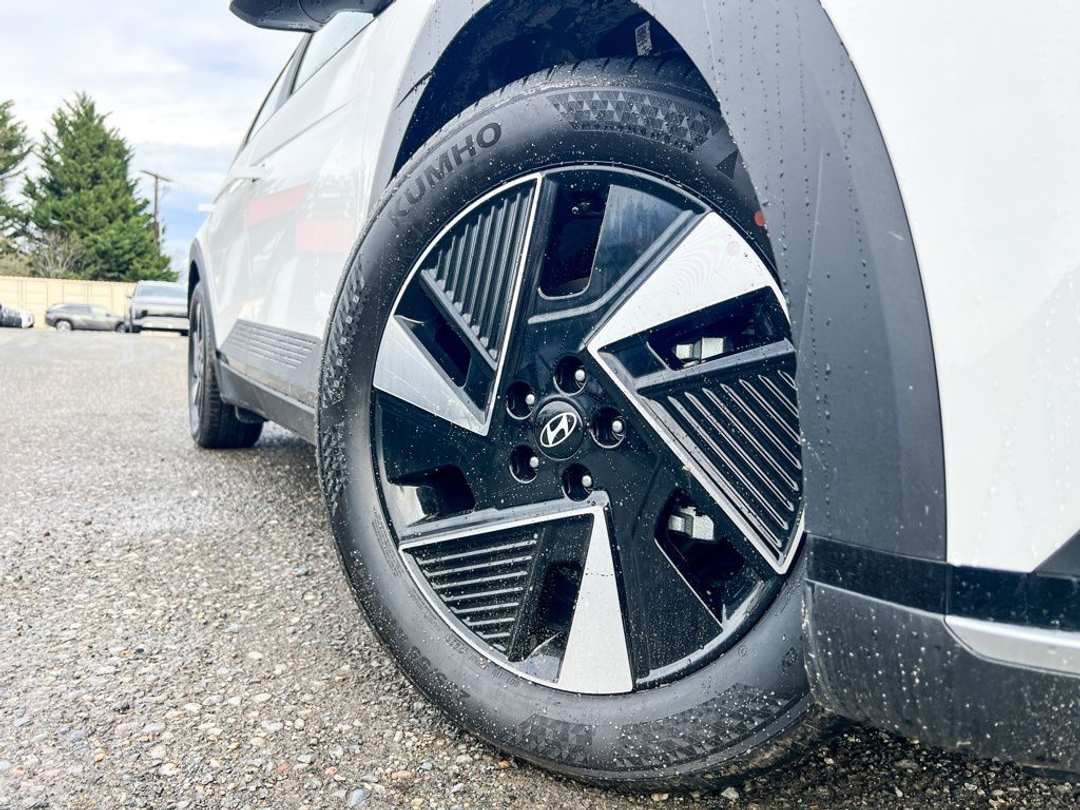 2026 Hyundai Ioniq 5 SEL - Image 2