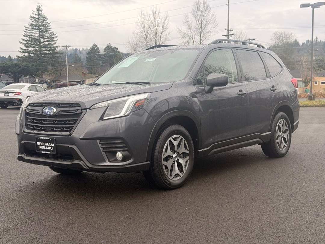 2023 Subaru Forester Premium - Image 3