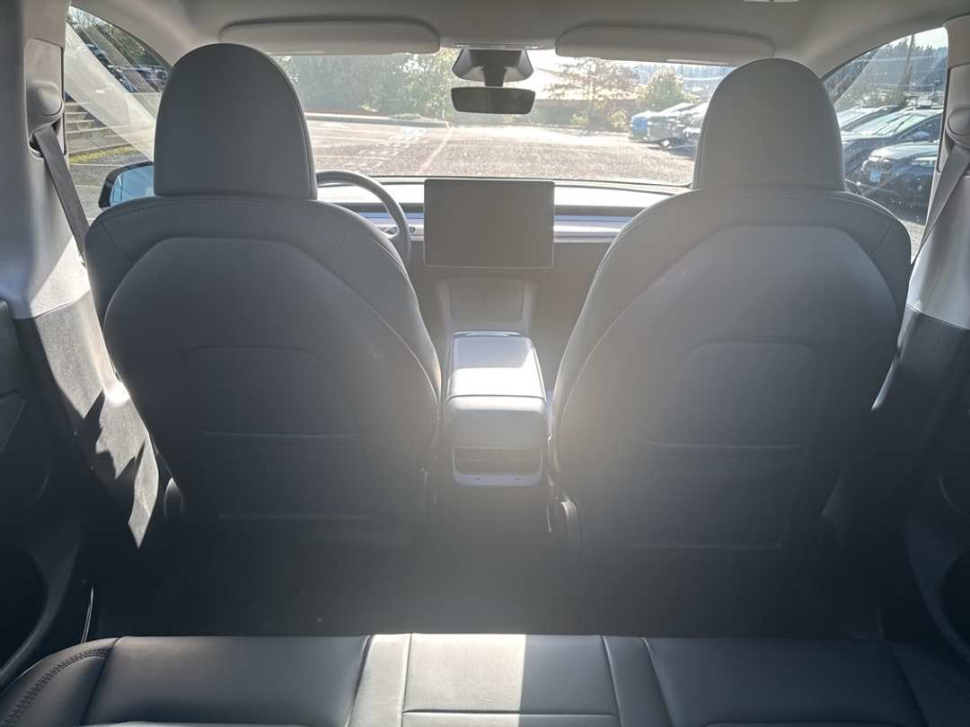 2025 Tesla Model Y Performance - Image 26