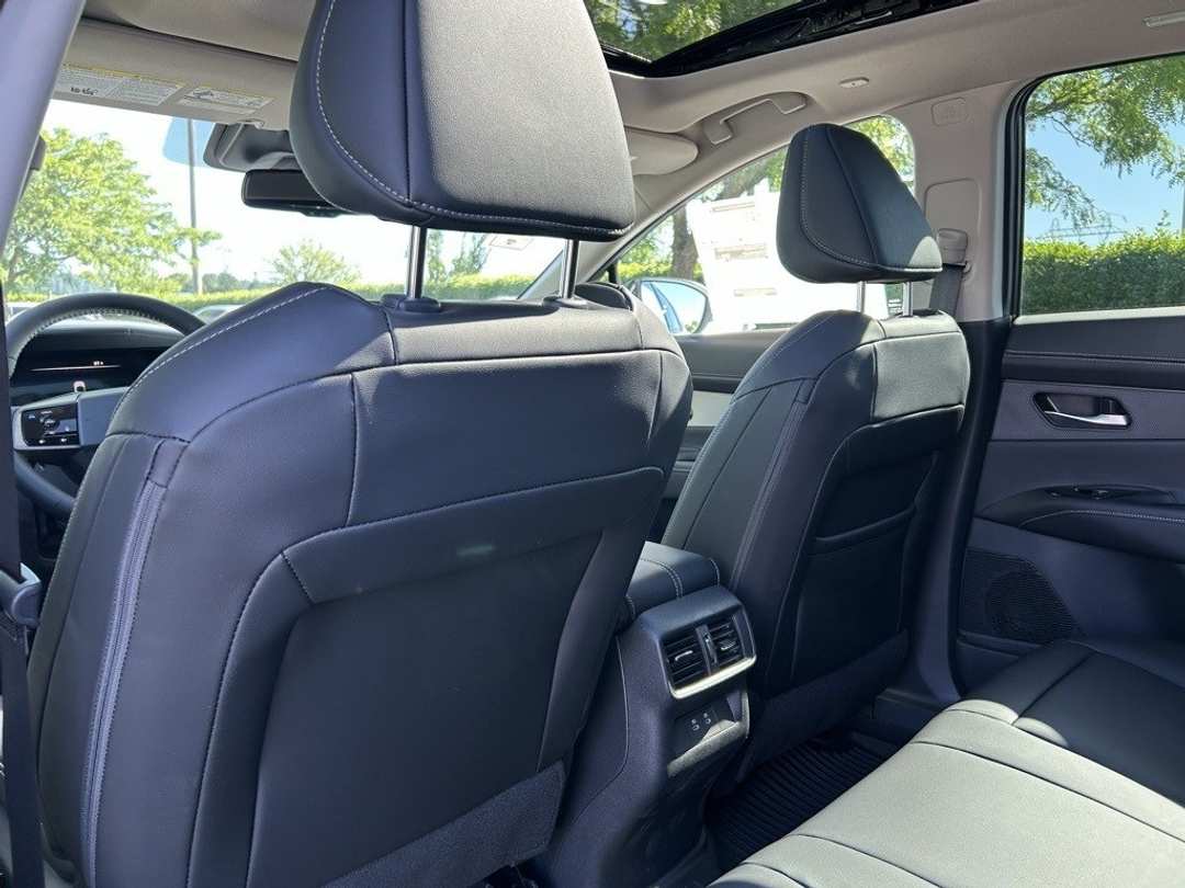 2025 Nissan Murano SL - Image 23