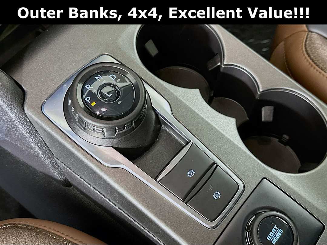 2025 Ford Bronco Sport Outer Banks - Image 17