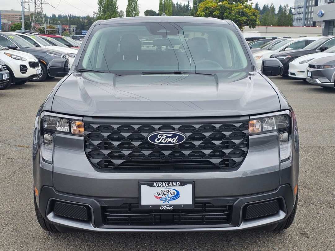 2025 Ford Maverick XLT - Image 2